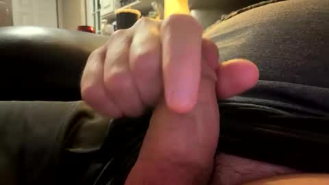 mikeylikesit2222 online show from November 2, 12:57 am