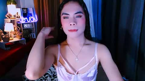 Mikhayla online show from January 24, 7:30 am