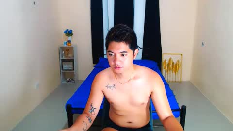 Snapshot of mikoanderson chatting on October 16, 8:15 am mikoanderson online show from October 16, 8:15 am