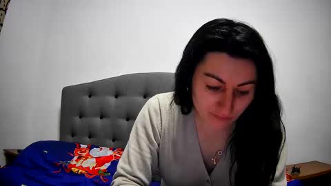 Mikyloveu online show from December 18, 5:21 pm