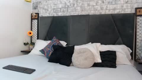 mila_adamss online show from October 18, 9:43 am