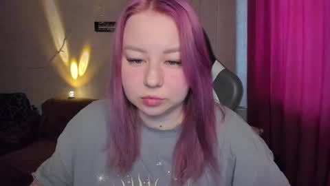 Mila shy sensual person  online show from November 28, 9:45 am