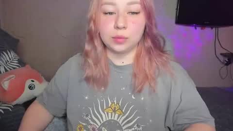 Mila shy sensual person  online show from December 5, 8:23 am