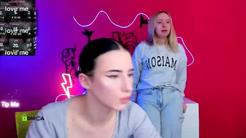 Snapshot of mila_glow chatting on May 13, 6:38 pm mila_glow online show from May 13, 6:38 pm