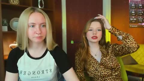 Snapshot of mila_glow chatting on May 16, 6:50 pm mila_glow online show from May 16, 6:50 pm