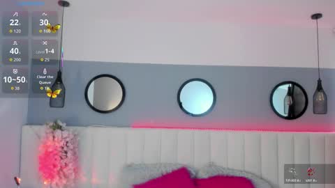 Snapshot of mila_hank chatting on September 16, 12:28 pm mila_hank online show from September 16, 12:28 pm