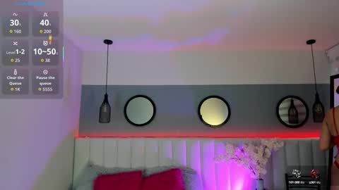 Snapshot of mila_hank chatting on September 26, 12:20 pm mila_hank online show from September 26, 12:20 pm