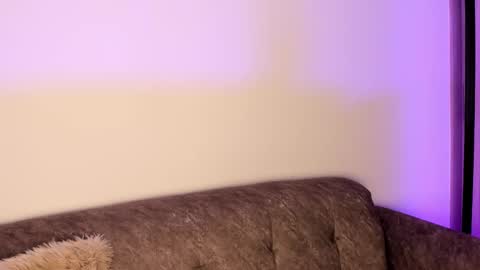     online show from February 5, 3:11 am