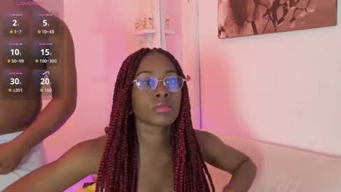 Snapshot of mila_n_max chatting on November 22, 12:04 pm Mila Max online show from November 22, 12:04 pm