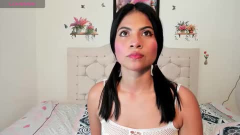 laura online show from November 24, 5:18 am