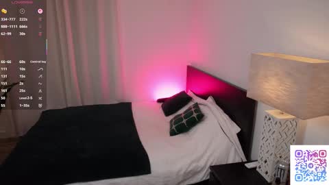 Snapshot of mila_star_flame chatting on February 27, 11:21 am Mila online show from February 27, 11:21 am