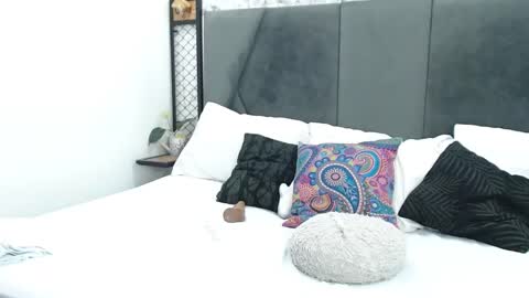 Snapshot of milaaadams chatting on January 30, 4:55 pm mila online show from January 30, 4:55 pm