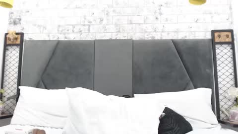 Snapshot of milaaadams chatting on March 12, 2:01 pm mila online show from March 12, 2:01 pm