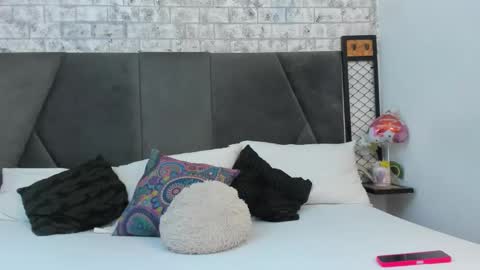 Snapshot of milaaadams chatting on October 5, 10:13 am mila online show from October 5, 10:13 am