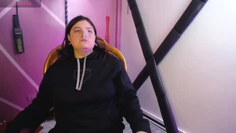 Snapshot of milaanddalia chatting on September 9, 8:41 pm Milaanddalia online show from September 9, 8:41 pm