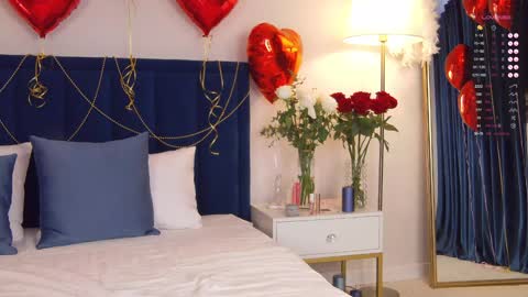 Snapshot of milademies chatting on December 30, 7:37 am Miss Cutie online show from December 30, 7:37 am