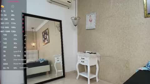 miladiosa online show from October 11, 11:20 am