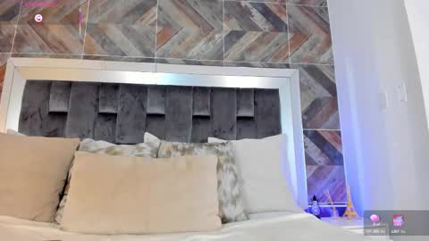 Snapshot of milagrace1 chatting on September 13, 10:37 am online show from September 13, 10:37 am