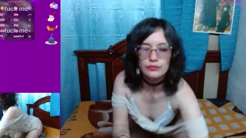 Snapshot of milalunala chatting on February 8, 1:43 am Mila-Lunala online show from February 8, 1:43 am