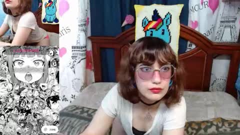 Snapshot of milalunala chatting on October 15, 6:19 pm Mila-Lunala online show from October 15, 6:19 pm