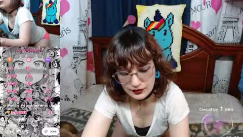 Snapshot of milalunala chatting on October 17, 7:38 pm Mila-Lunala online show from October 17, 7:38 pm