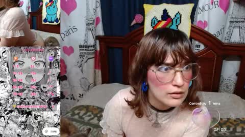 Snapshot of milalunala chatting on October 29, 10:11 pm Mila-Lunala online show from October 29, 10:11 pm