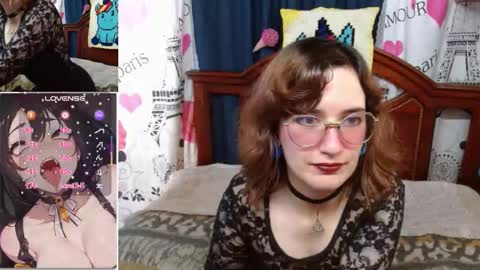 Snapshot of milalunala chatting on November 22, 7:46 pm Mila-Lunala online show from November 22, 7:46 pm