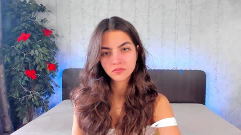 Milana online show from December 17, 8:12 am