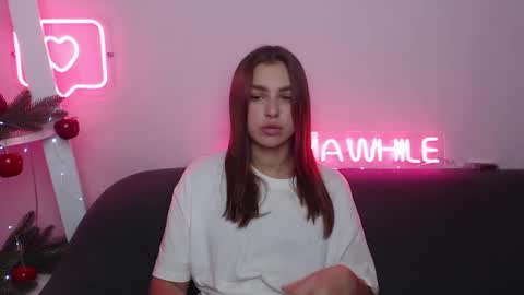 milanaangelas online show from December 17, 6:02 am