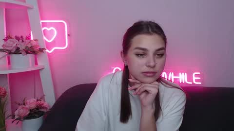 milanaangelas online show from January 17, 11:06 am