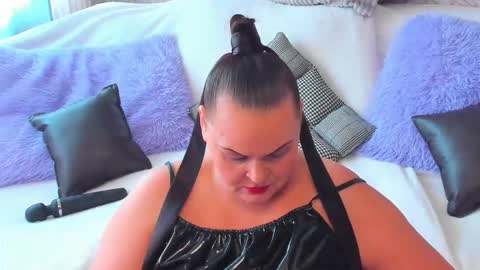 Snapshot of milanabiegert chatting on September 16, 7:20 am Lana online show from September 16, 7:20 am