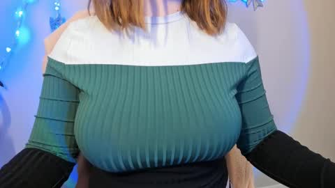 Snapshot of milanabrittt chatting on December 28, 11:59 pm Milana online show from December 28, 11:59 pm