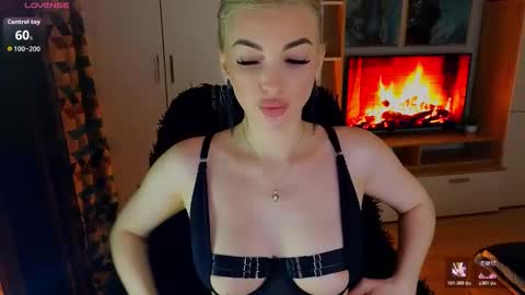 Lana online show from March 14, 8:58 pm