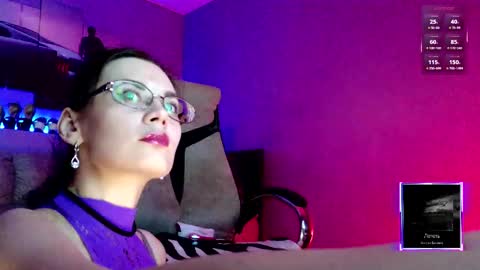 Snapshot of milanapure chatting on November 23, 3:34 pm analiMilana online show from November 23, 3:34 pm