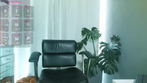 Snapshot of milansantana24 chatting on October 9, 7:01 pm MILAN SANTANA online show from October 9, 7:01 pm