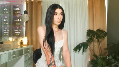 Snapshot of milansantana24 chatting on October 27, 8:35 pm MILAN SANTANA online show from October 27, 8:35 pm