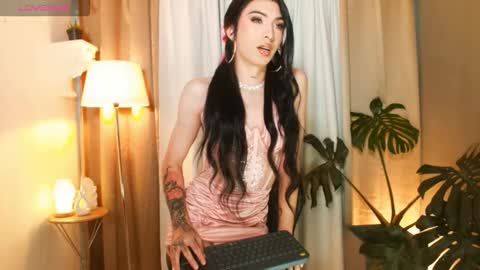 Snapshot of milansantana24 chatting on November 19, 10:10 pm MILAN SANTANA online show from November 19, 10:10 pm