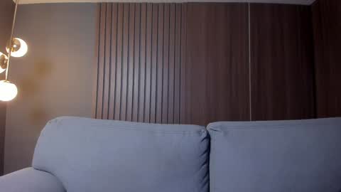 Snapshot of milaowens chatting on December 3, 4:28 pm Sexy Mila online show from December 3, 4:28 pm