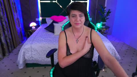 Snapshot of milaskyy chatting on December 11, 9:12 pm milaskyy online show from December 11, 9:12 pm