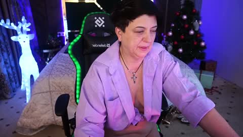 Snapshot of milaskyy chatting on January 3, 3:27 am milaskyy online show from January 3, 3:27 am