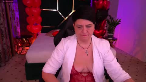 Snapshot of milaskyy chatting on February 16, 2:21 pm milaskyy online show from February 16, 2:21 pm