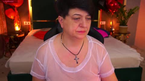 Snapshot of milaskyy chatting on February 27, 5:34 am milaskyy online show from February 27, 5:34 am