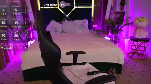 Snapshot of milaskyy chatting on September 30, 1:43 am milaskyy online show from September 30, 1:43 am