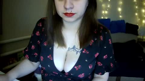 Milaxcute online show from April 9, 10:09 am