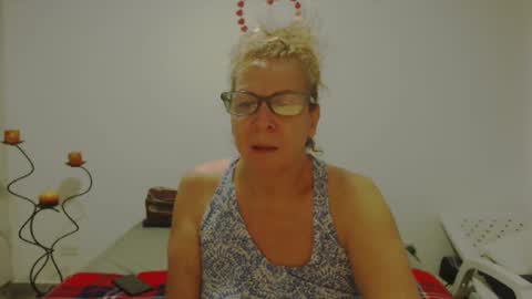 Snapshot of milchanell chatting on March 11, 6:32 am milchanell online show from March 11, 6:32 am