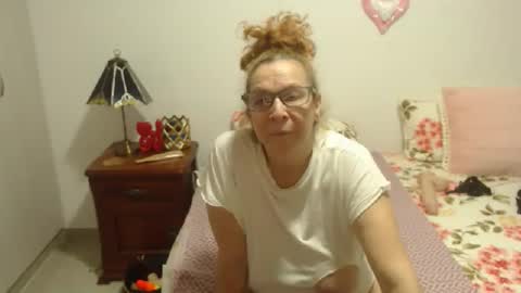 Snapshot of milchanell chatting on September 10, 6:46 am milchanell online show from September 10, 6:46 am