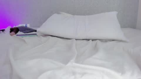 Snapshot of mile_u chatting on January 7, 6:59 am Milena online show from January 7, 6:59 am