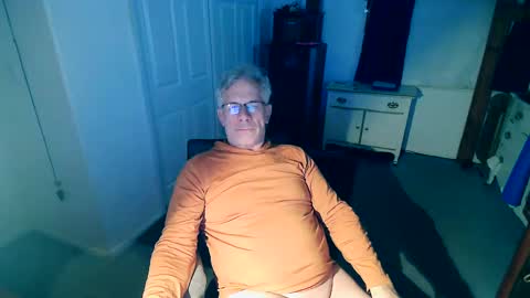 Snapshot of milehi1958 chatting on February 12, 11:40 am Milehi1958 online show from February 12, 11:40 am
