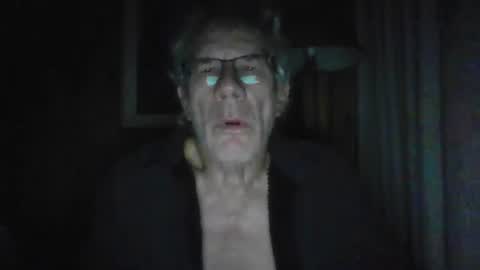 Milehi1958 online show from December 3, 11:19 am