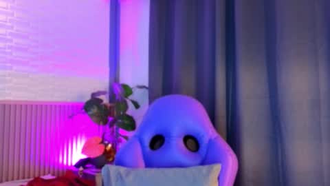 milena_lawson online show from January 7, 11:34 am